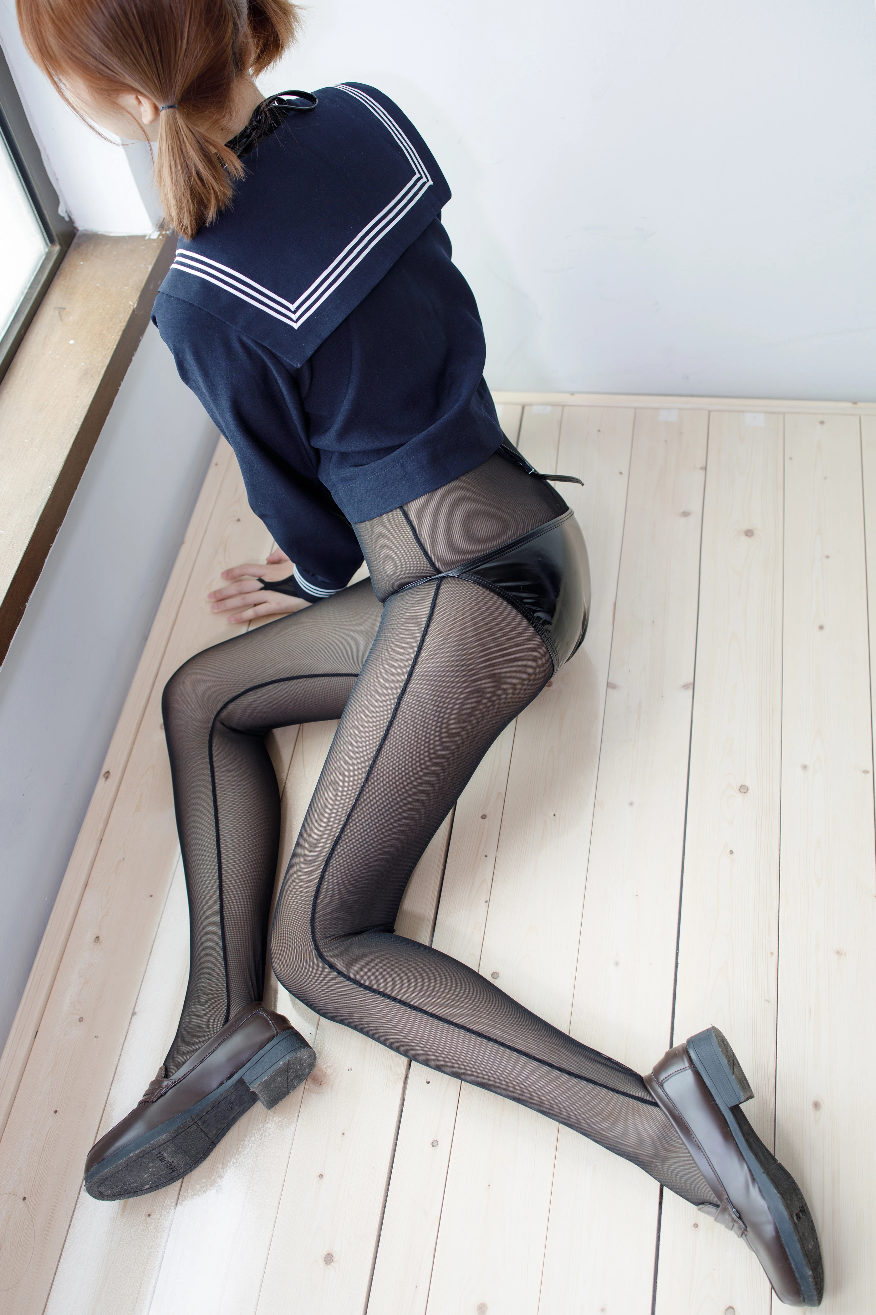 森萝财团 [WTMSB-003] 黑丝连体袜 [113P 1V]插图1